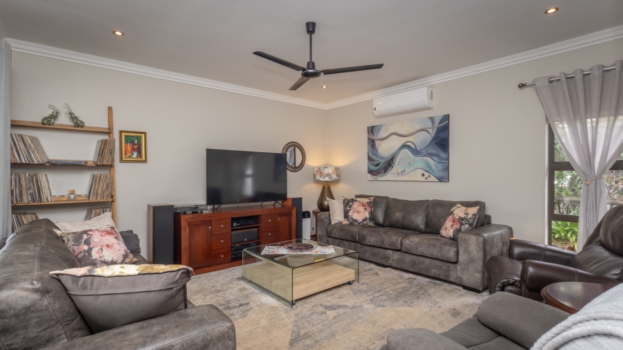 3 Bedroom Property for Sale in The Coves North West